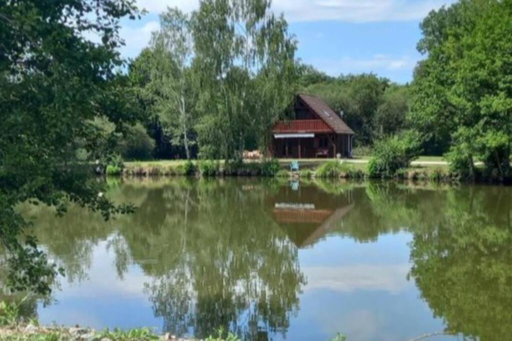 Le Chalet Limousin Folles Bagian luar foto